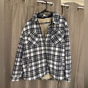 Women’s Fleece and Sherpa Shacket